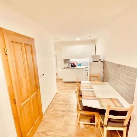 Lemon Premium Apartment Szeged Buitenkant foto