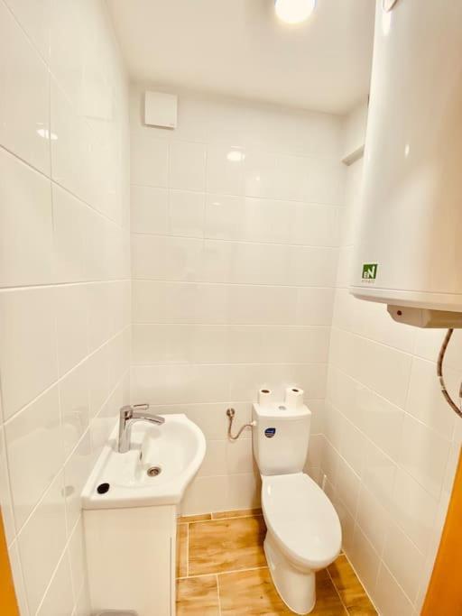 Lemon Premium Apartment Szeged Buitenkant foto